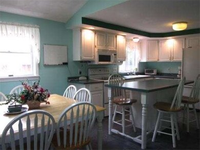 7 Dimock St, Danvers, MA 01923 - photo 3