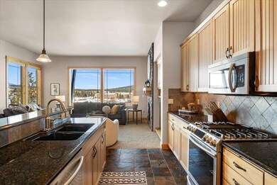 21-Kitchen
