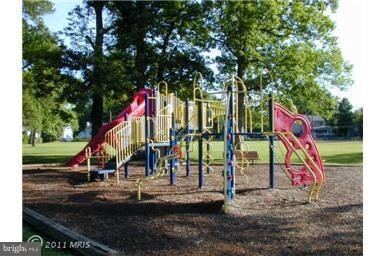 4605 Drexel Rd, College Park, MD 20740 - photo 4