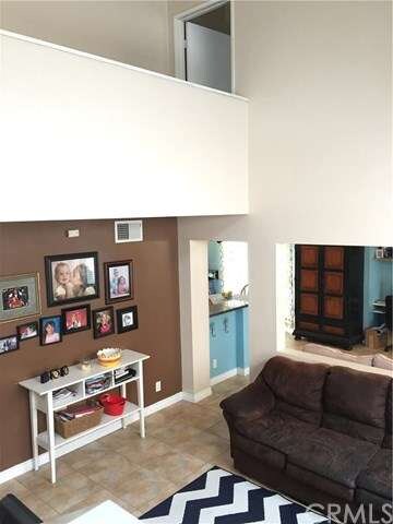 OPEN FLOORPAN WITH VAULTED CEILINGS