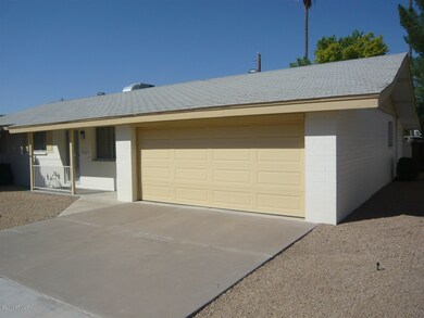 2 CAR GARAGE