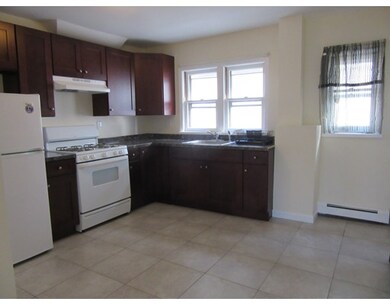 276 Washington Ave unit 3, Chelsea, MA 02150 - photo 2