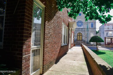 220 N Shamokin St, Shamokin, PA 17872 - photo 6