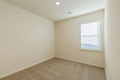 10805 Copper Hills Ln, Fort Worth, TX 76108 - photo 4