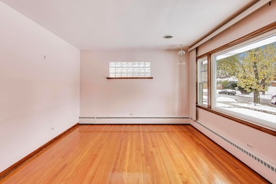 9032 30th St, Brookfield, IL 60513 - photo 5