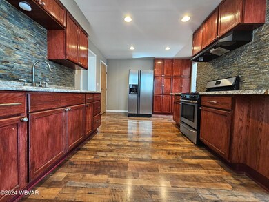 115 Parrish St, Wilkes Barre, PA 18702 - photo 4