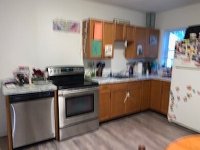 23 Douglas St, Uxbridge, MA 01569 - photo 4