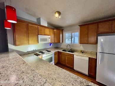 601 W Lake View Ave, Wasilla, AK 99654 - photo 5