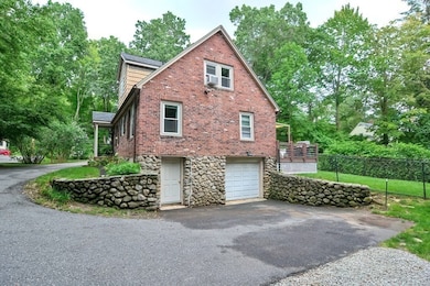 69 Holden St, Holden, MA 01520 - photo 5