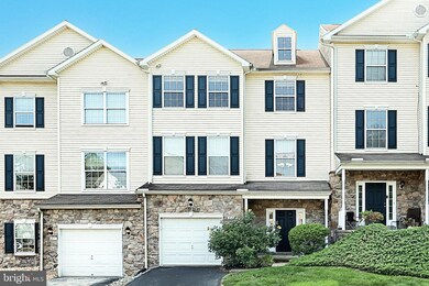 2112 Maple Crest Blvd, York, PA 17406 - photo 2