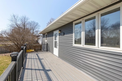 1018 Fox Ave, Evansdale, IA 50707 - photo 5