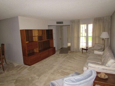 10523 W Palmeras Dr, Sun City, AZ 85373 - photo 2