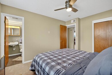 4211 65th St unit 1, Urbandale, IA 50322 - photo 7