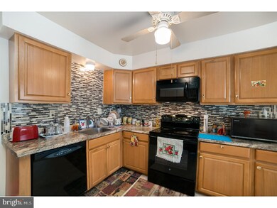 2407 Cambridge Cir, Hatfield, PA 19440 - photo 6