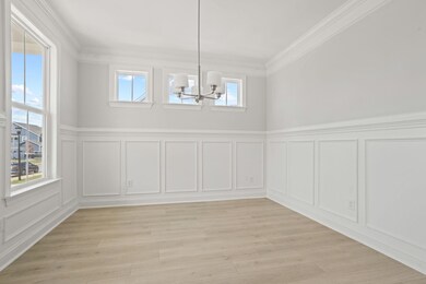 5-web-or-mls-512lewesavenue-5