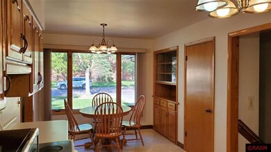 1508 S Washington St, New Ulm, MN 56073 - photo 3