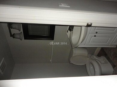Property Photo. 1/2 BATH