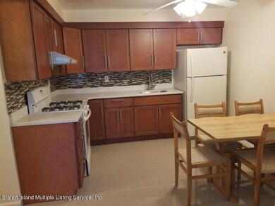 304 Elverton Ave unit 2, Staten Island, NY 10308 - photo 7