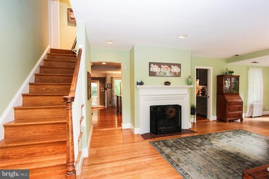 7309 Glenside Dr, Takoma Park, MD 20912 - photo 2