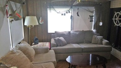 8217 W Oakwood Ave, Baldwin, MI 49304 - photo 4