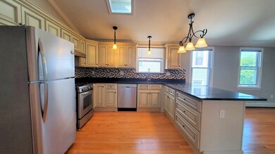 118 Foster St unit 3, Peabody, MA 01960 - photo 5
