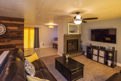 3640 Summit Dr, Redding, CA 96001 - photo 7