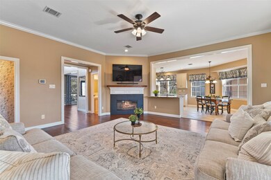 714 Stonecreek Cir, Friendswood, TX 77546 - photo 7