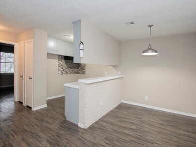 4503 Werner St unit 17, Houston, TX 77022 - photo 5