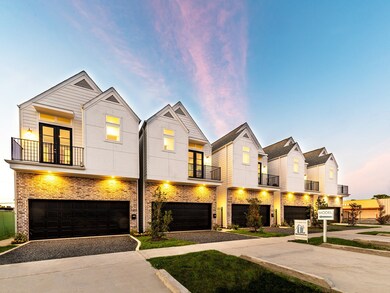 105 Coronado St, Houston, TX 77009 - photo 2