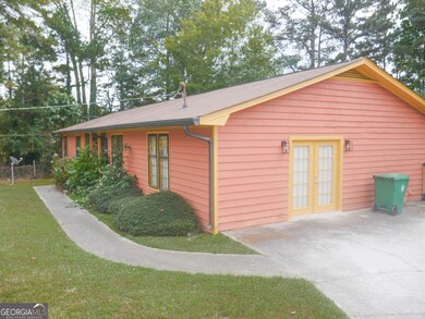 6451 Edenfield Dr, Lithonia, GA 30058 - photo 2