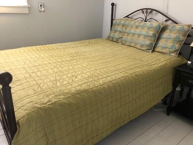 11conantbdrm1