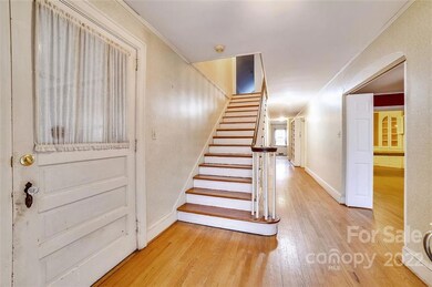 702 Davie Ave, Statesville, NC 28677 - photo 5