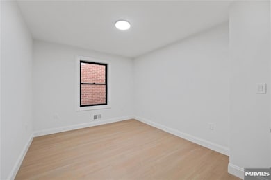 7 Montclair Ave, Paterson, NJ 07503 - photo 4