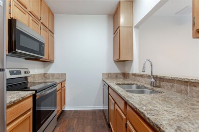 5701 Gaston Ave unit 4, Dallas, TX 75214 - photo 4