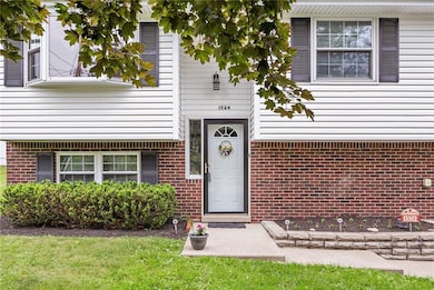 Welcome to 1524 Sugarloaf Dr.
