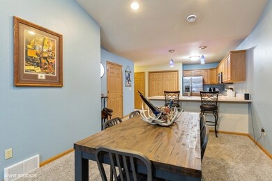 1426 Asbury Ln, Waterloo, IA 50701 - photo 7