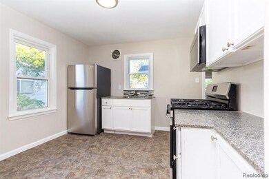 8269 Westminster Ave, Warren, MI 48089 - photo 5