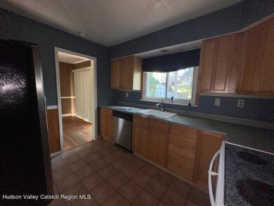 4 Merrick Rd, Poughkeepsie, NY 12603 - photo 4