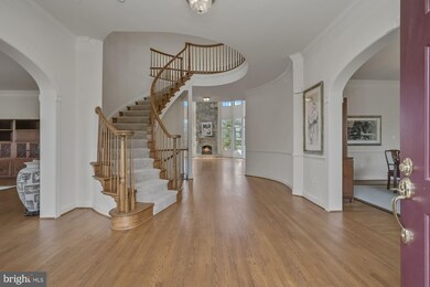 512 Grand Cypress Ct, Ashton, MD 20861 - photo 4