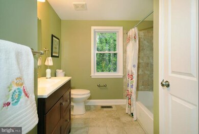 4204 Diller Ave, Baltimore, MD 21206 - photo 7