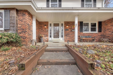 2550 Harmony Cir, Brookfield, WI 53045 - photo 2