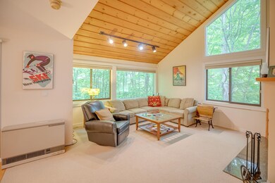 37 Clearbrook Rd unit 2, Lincoln, NH 03251 - photo 5