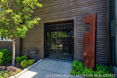 9-web-or-mls-36-center-st-6