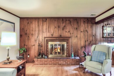 007_Living Room