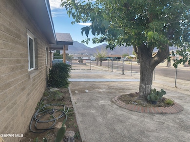 4908 Blue Ridge Cir, El Paso, TX 79904 - photo 3