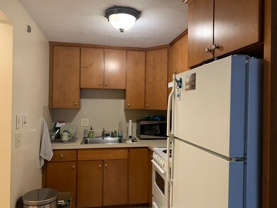 907 Beacon St unit 4, Boston, MA 02215 - photo 2