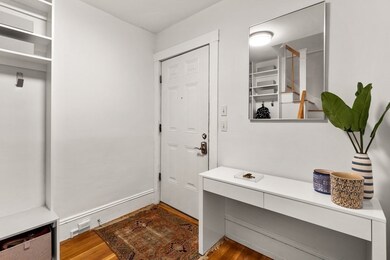 474 Albemarle Rd unit 2, Newtonville, MA 02460 - photo 2