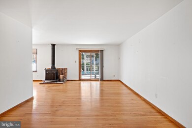 3402 N Rockfield Dr, Wilmington, DE 19810 - photo 3