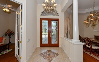 Welcoming open and bright foyer