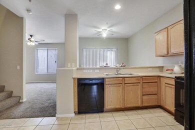 302-East-Lawrence-Boulevard-111-14